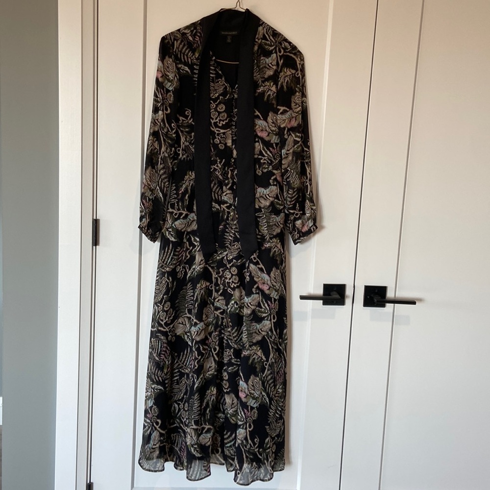 Women’s Maxi Dress Banana Republic Size 0 Petite Covered Buttons Ties Lined